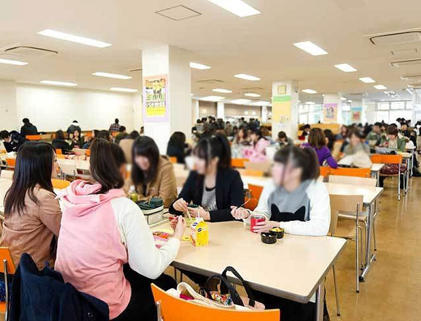 江戸川大学流山キャンパス（千葉県流山市）の学生食堂「Dining & Cafe Edogawa」