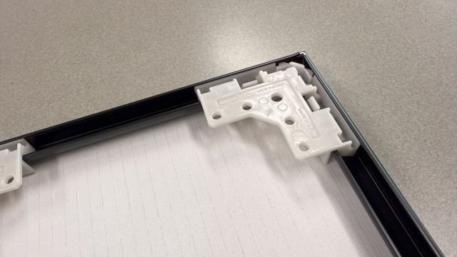 ポスターフレームの裏側って？ | 株式会社ソフケン